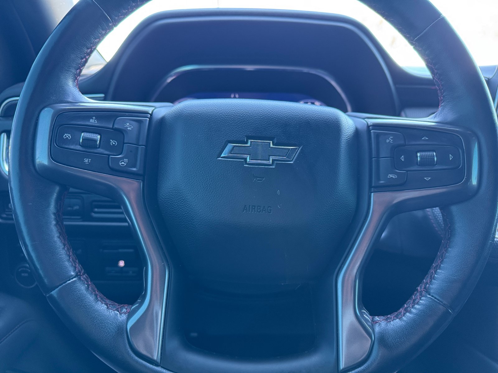 Used 2022 Chevrolet Tahoe RST w/ Luxury Package AWD/4WD image 9