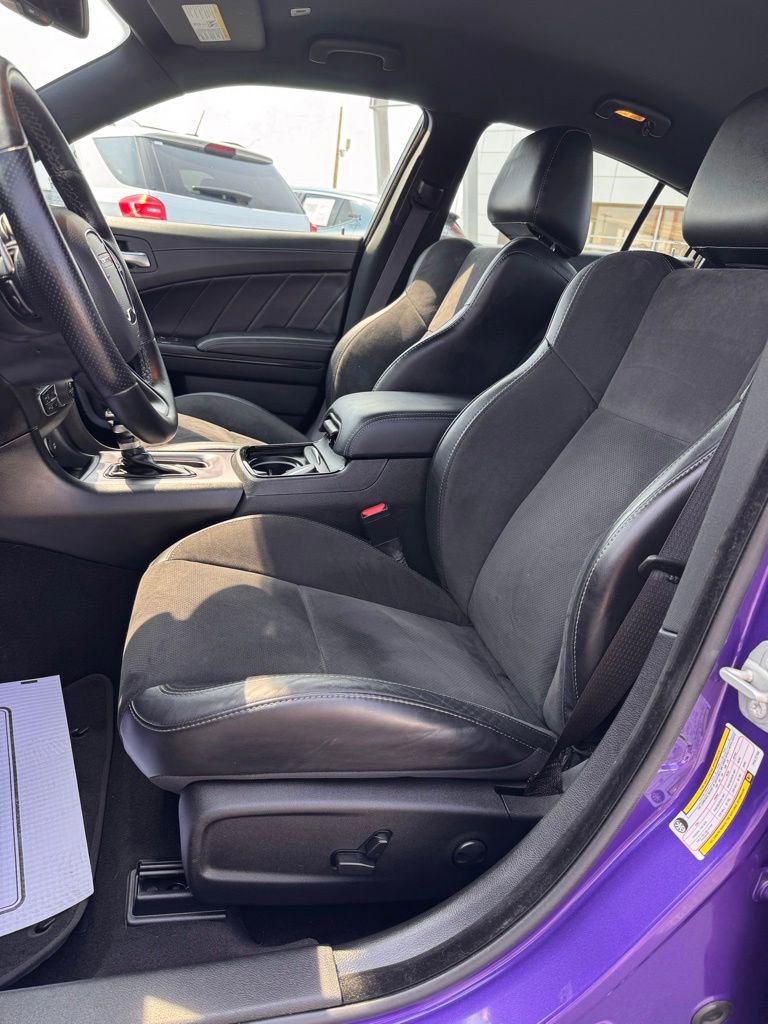 Used 2023 Dodge Charger R/T w/ Plus Group RWD image 10