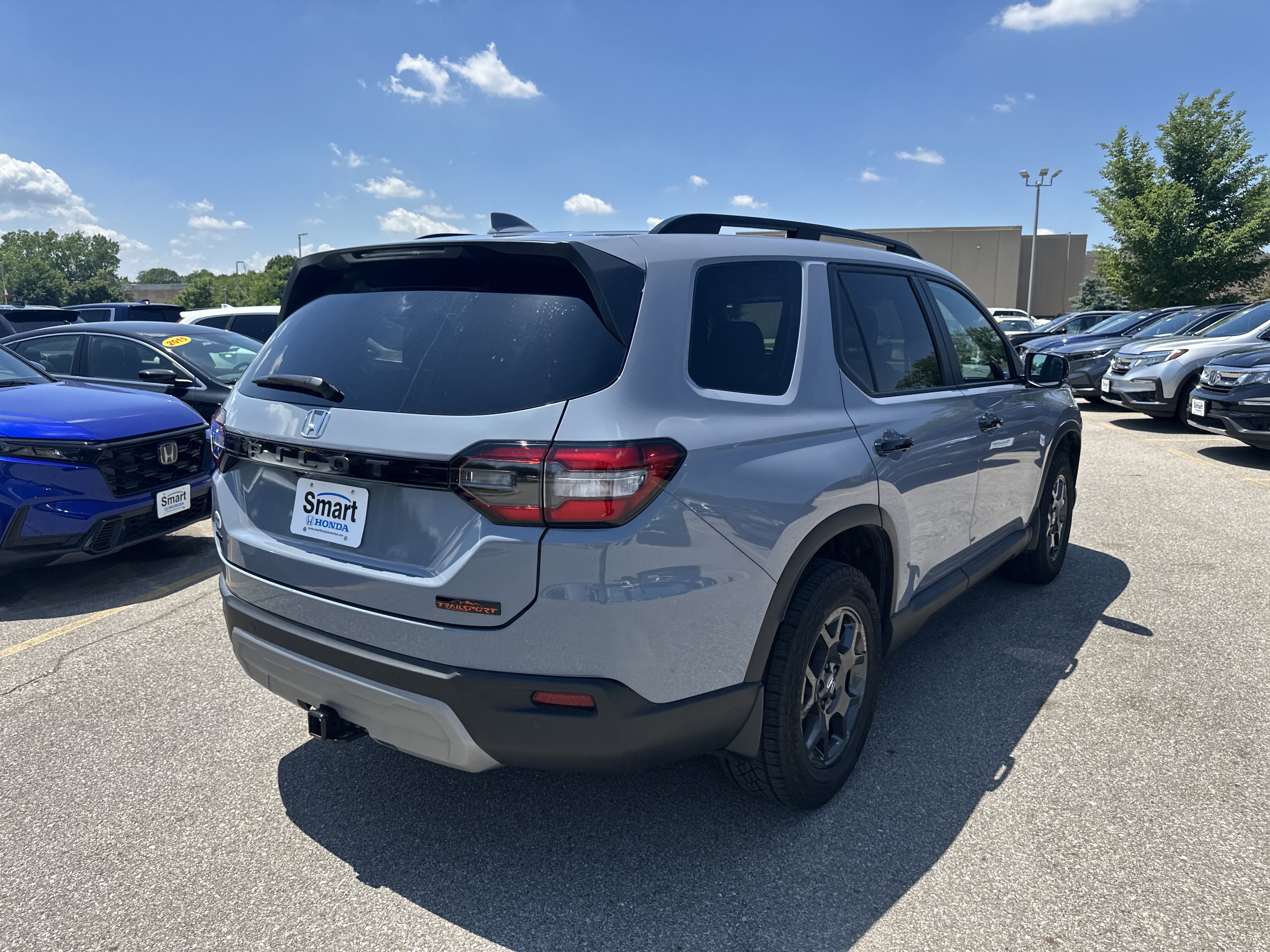 Certified 2024 Honda Pilot TrailSport image 4