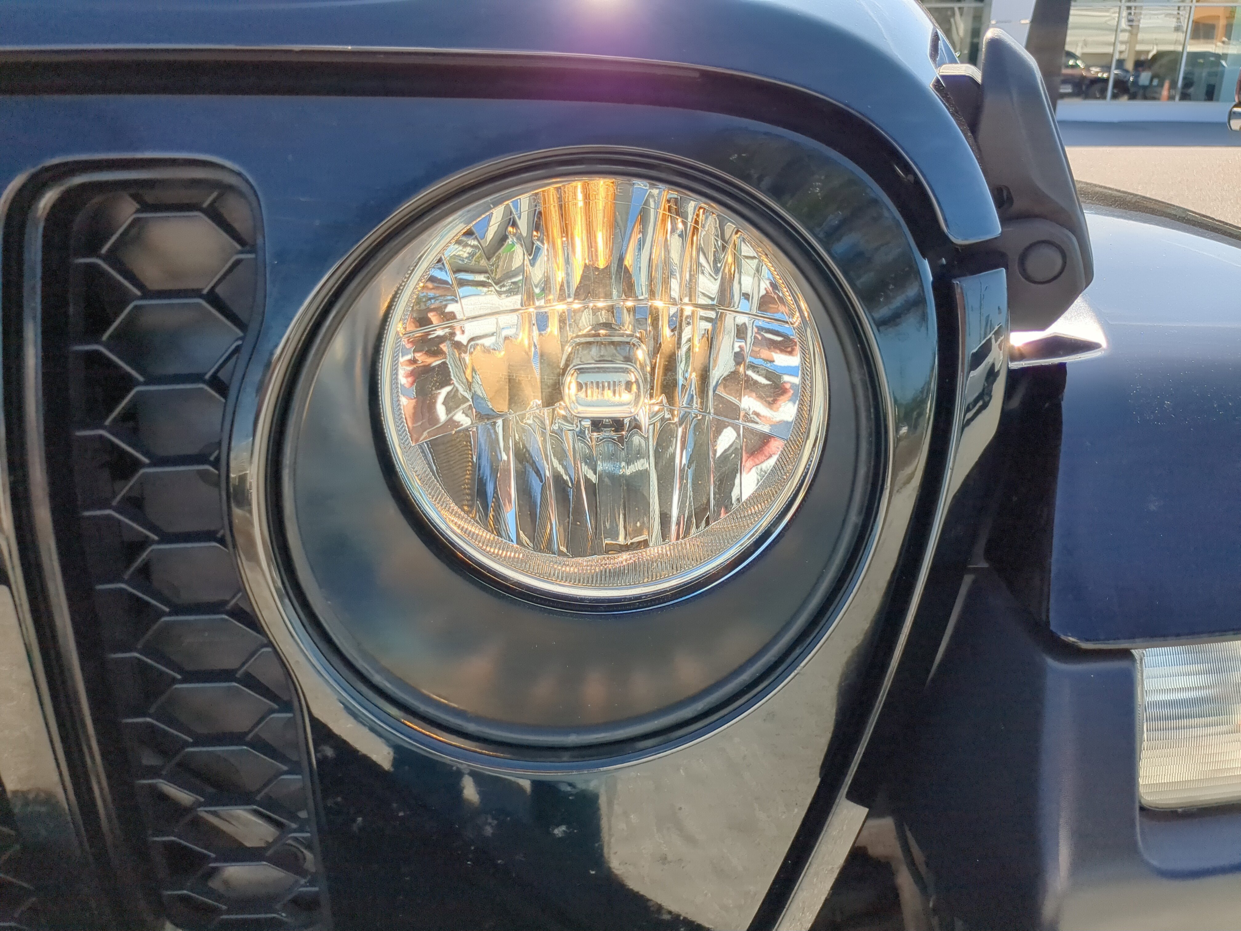 Used 2020 Jeep Gladiator Overland w/ Safety Group image 9