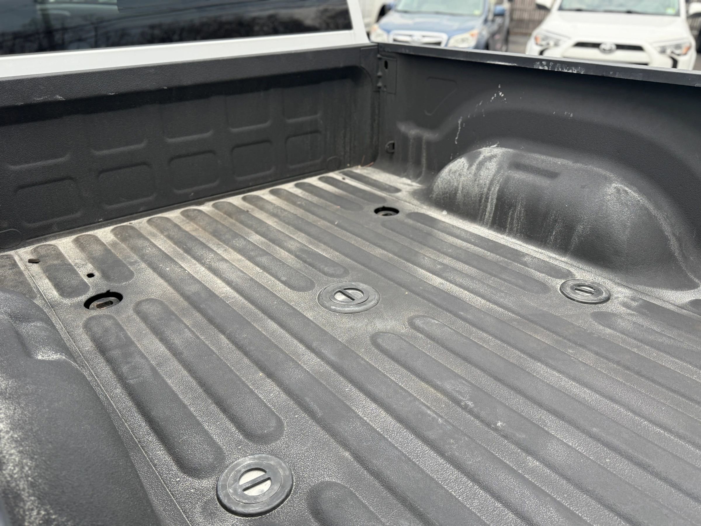 Used 2018 RAM 2500 Tradesman w/ Chrome Appearance Group image 16