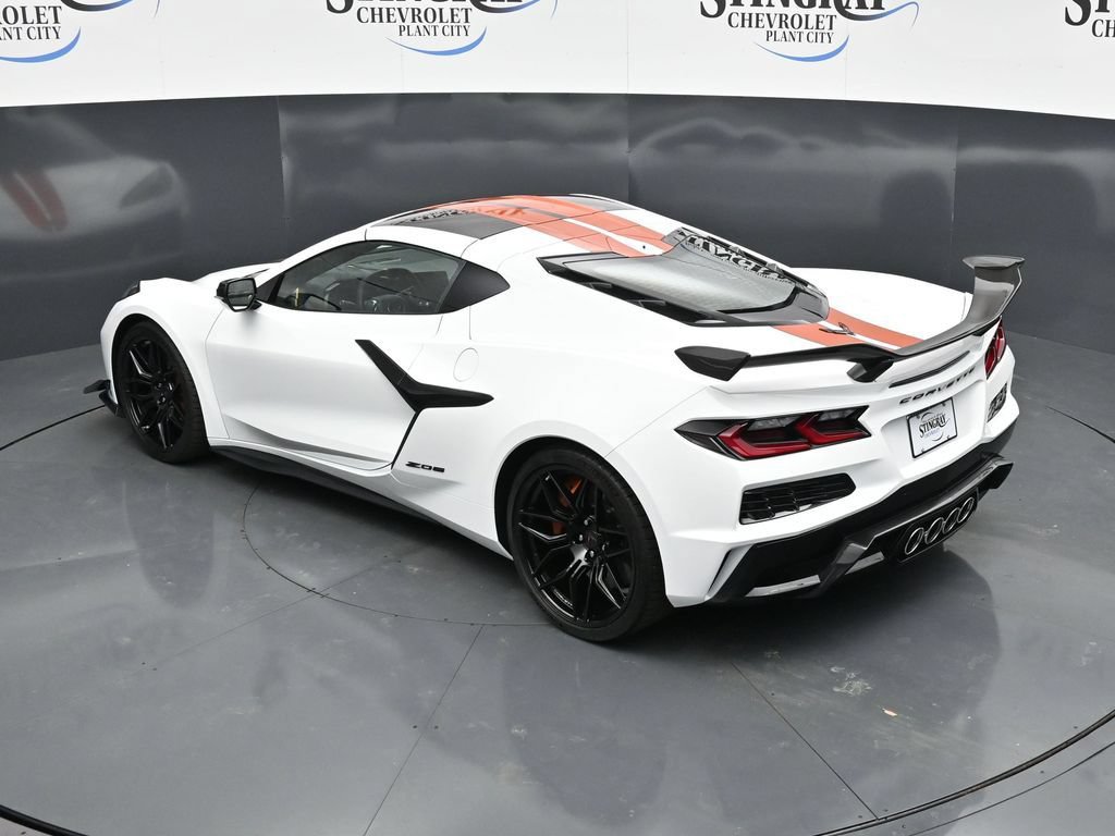 Used 2025 Chevrolet Corvette Z06 w/ Stealth Interior Trim Package RWD image 22