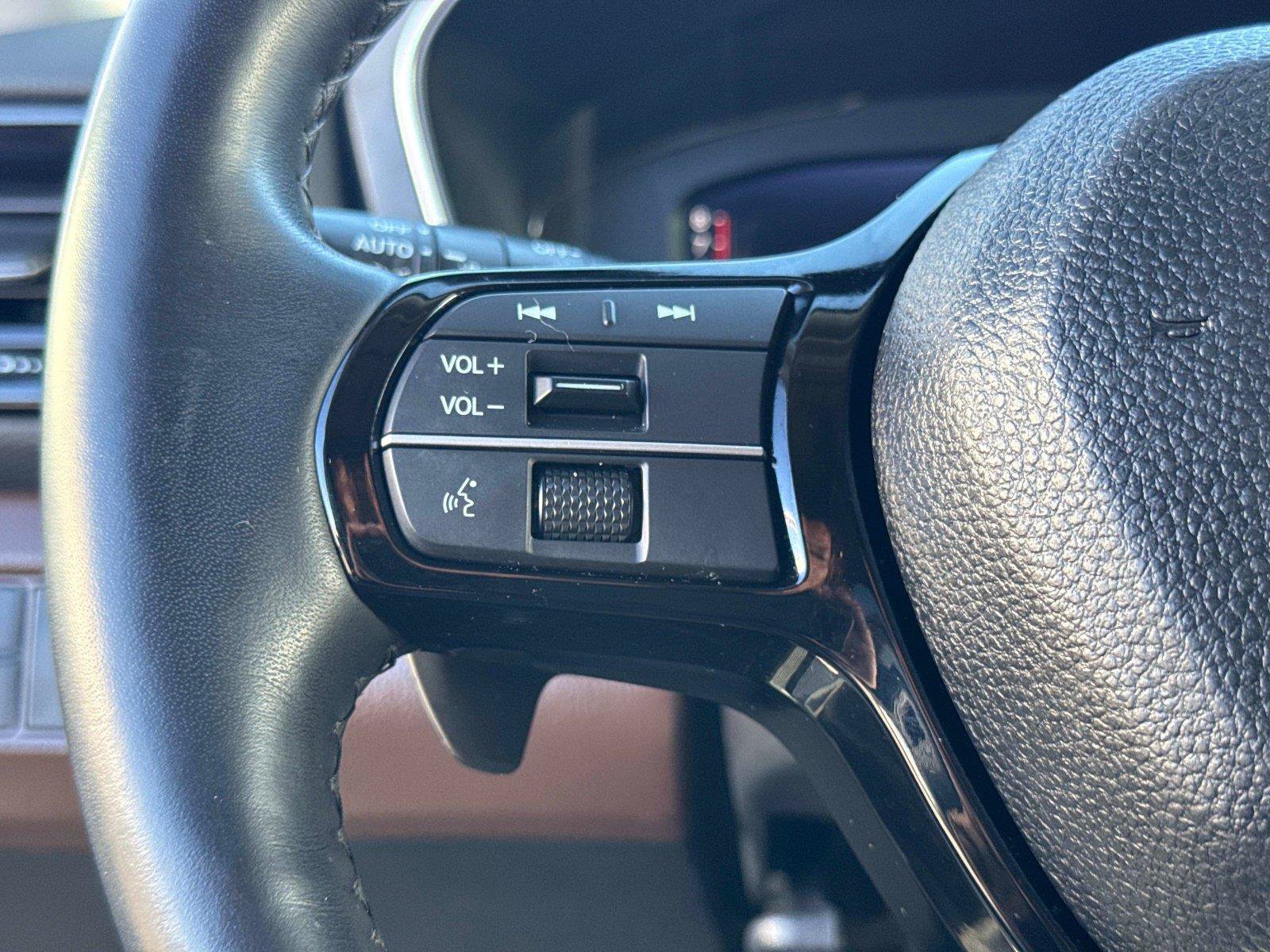 Certified 2024 Honda Pilot Elite image 33