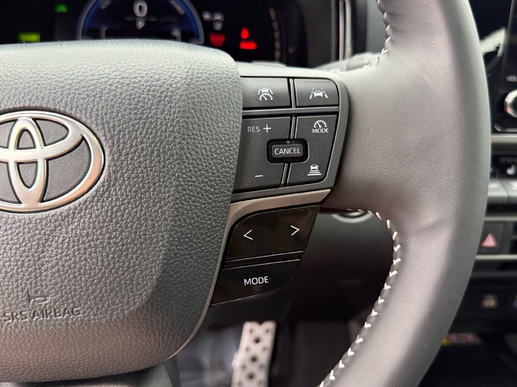 Used 2026 Toyota Camry SE w/ Convenience Package FWD image 19