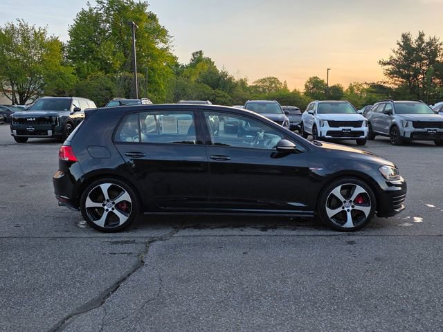 Used 2017 Volkswagen GTI SE FWD image 9
