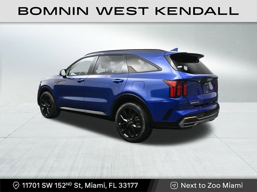 Used 2023 Kia Sorento SX image 3