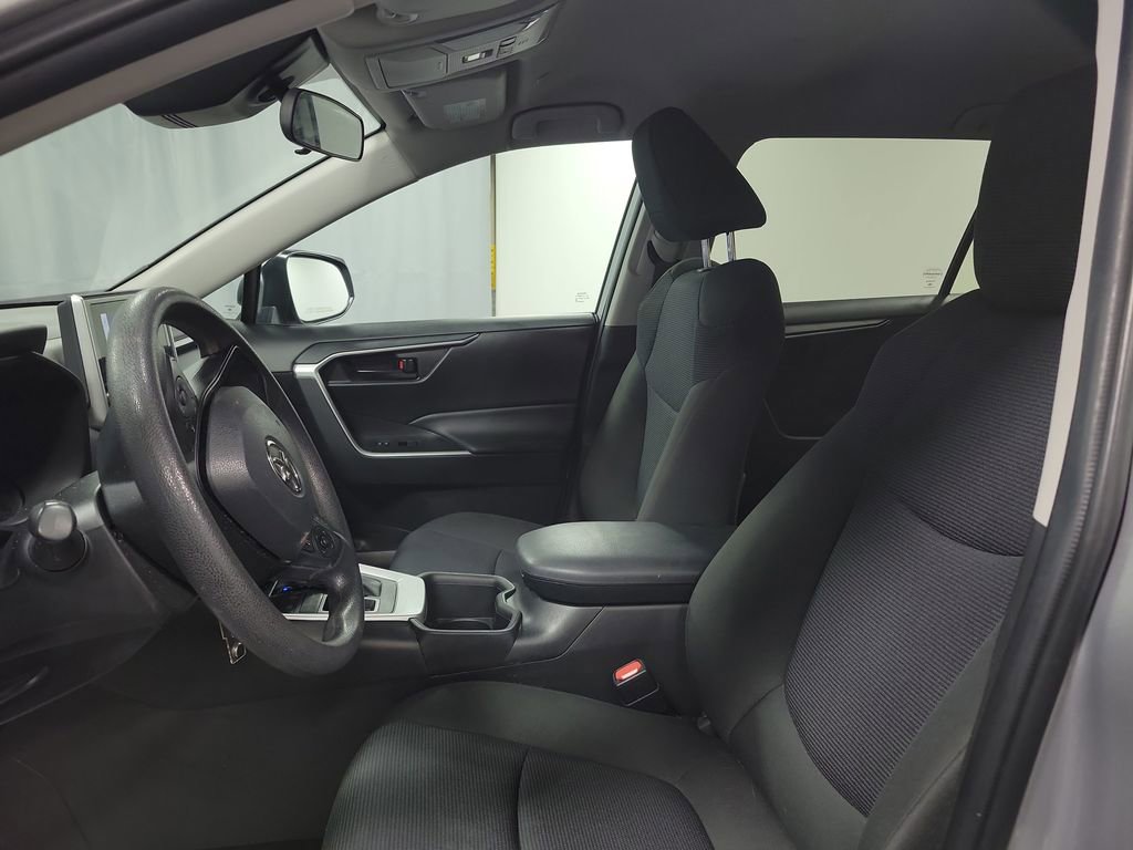 Used 2023 Toyota RAV4 LE image 12
