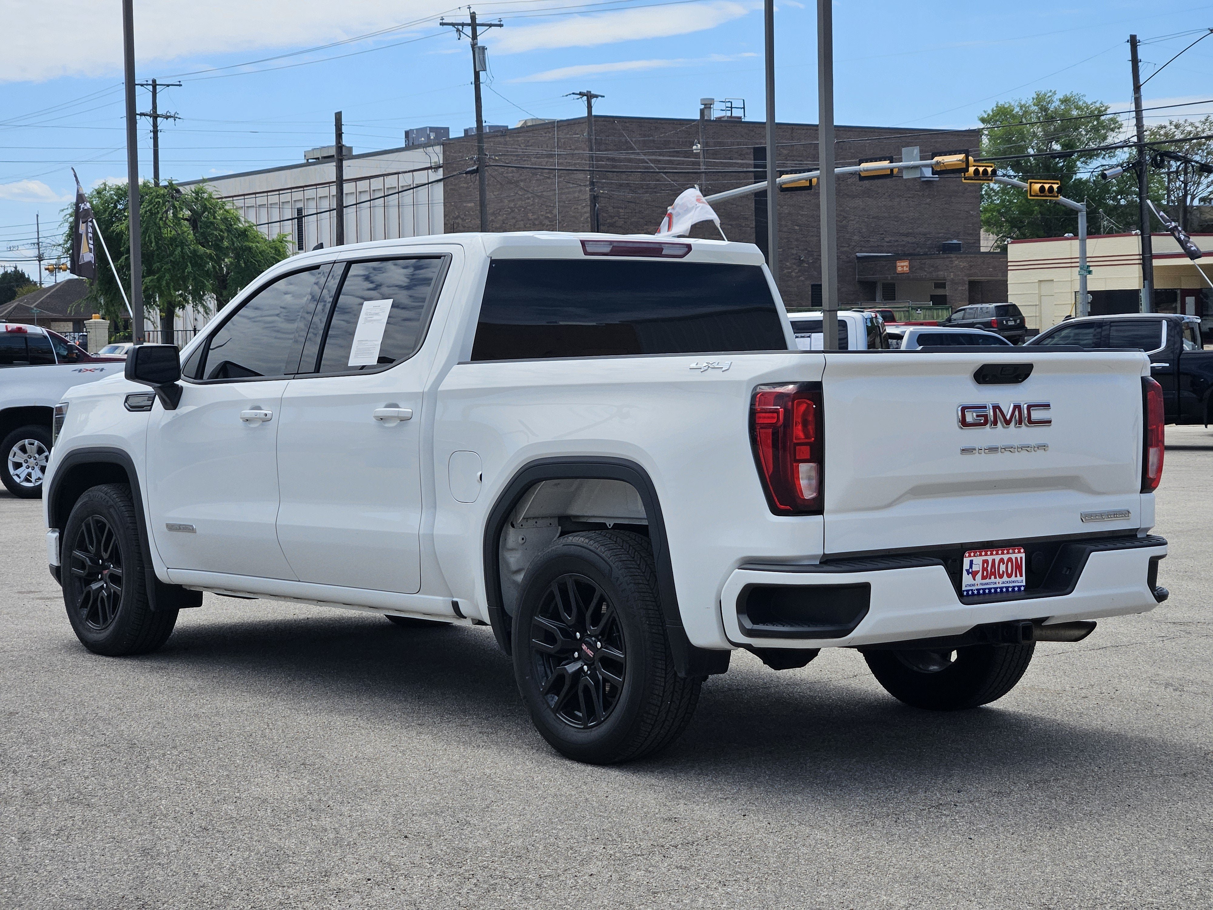 Used 2023 GMC Sierra 1500 Elevation AWD/4WD image 4