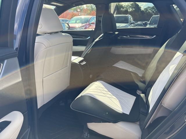 Used 2025 Cadillac XT5 Sportv w/ Technology Package image 19