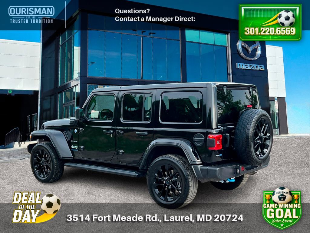 Used 2024 Jeep Wrangler Unlimited Sahara AWD/4WD image 3