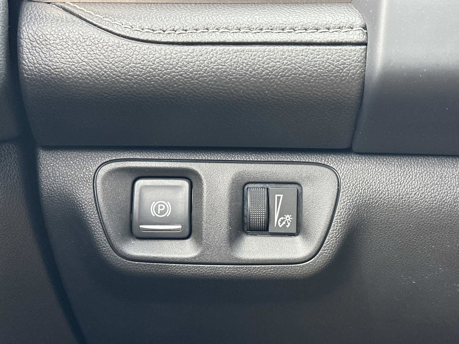 Certified 2019 GMC Acadia Denali w/ Technology Package AWD/4WD image 26