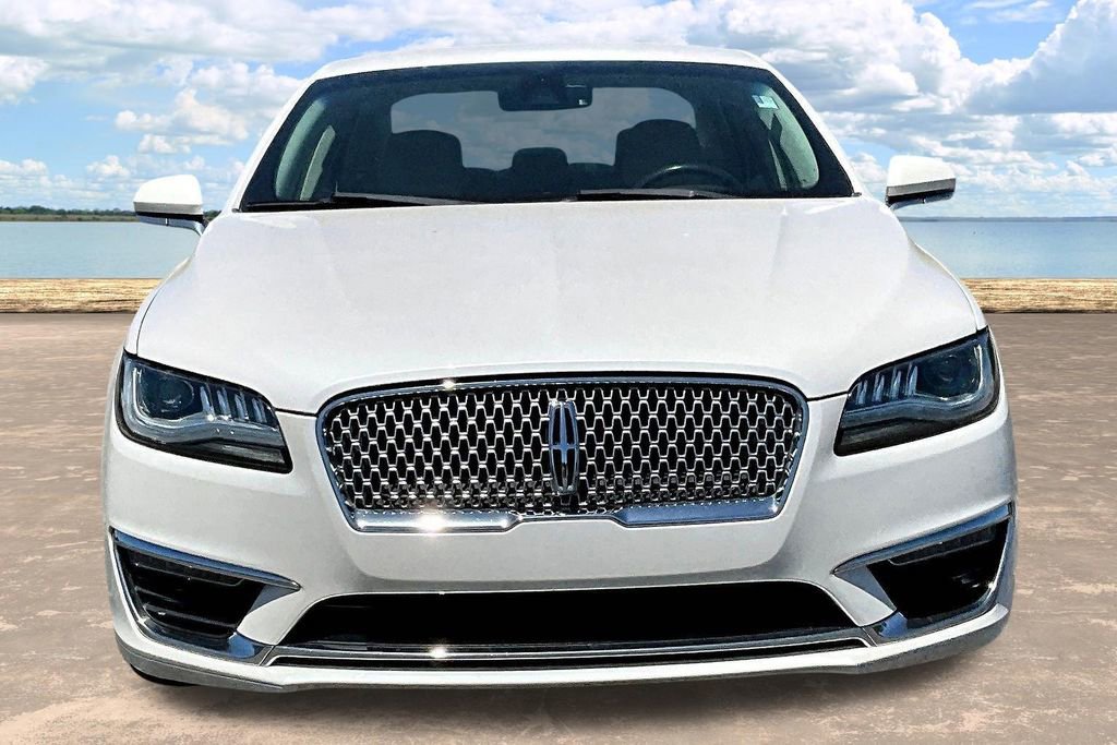 Used 2019 Lincoln MKZ Premiere FWD image 2