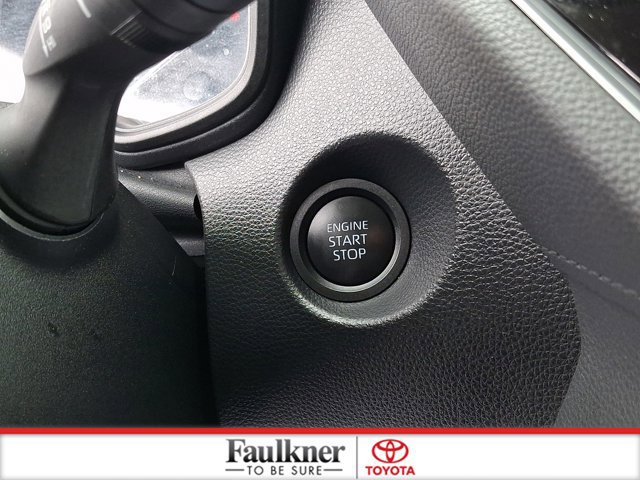 Certified 2025 Toyota Corolla Cross LE image 22