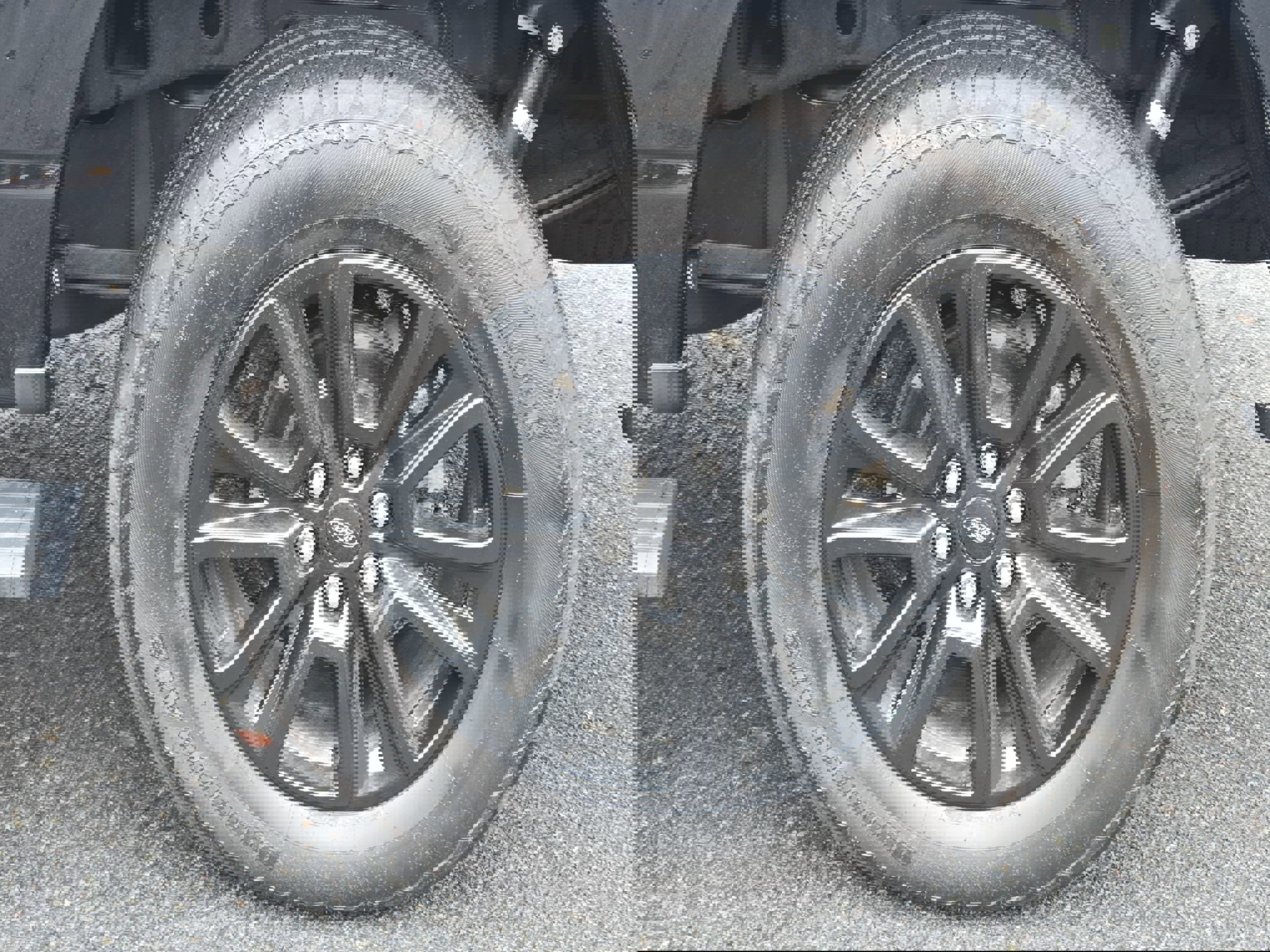 Used 2025 Ford F150 Platinum w/ FX4 Off-Road Package image 32