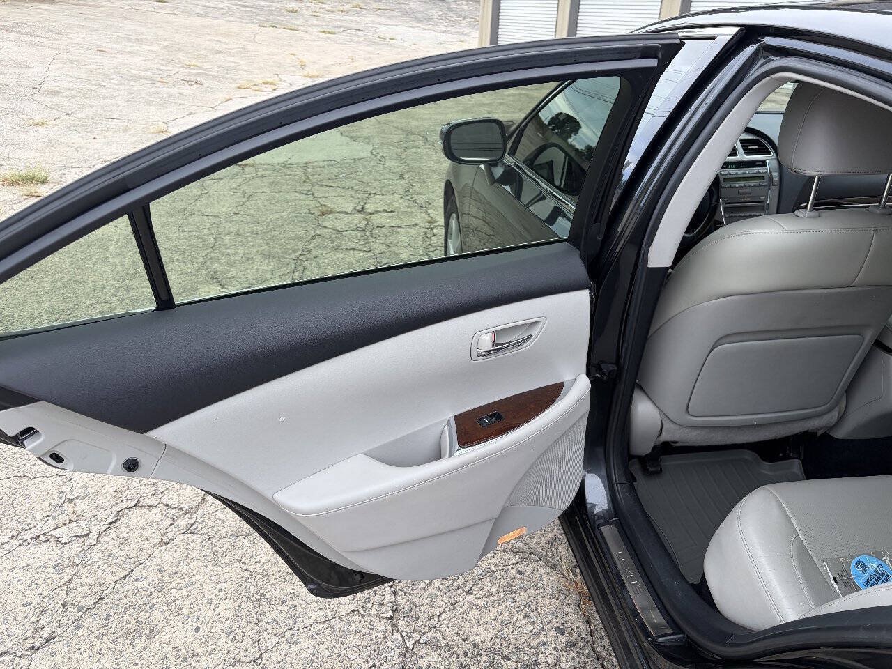 Used 2011 Lexus ES 350 FWD image 28