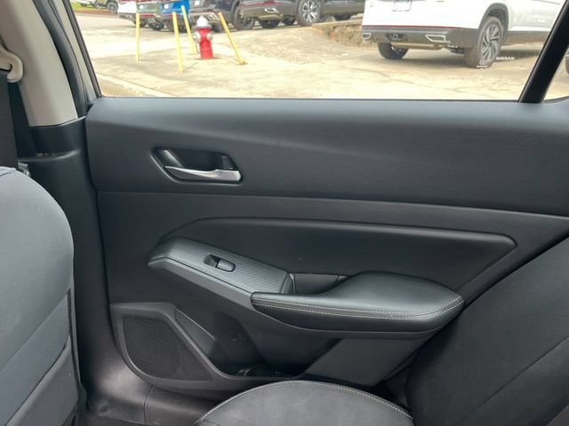Used 2022 Nissan Altima 2.5 SV FWD image 14