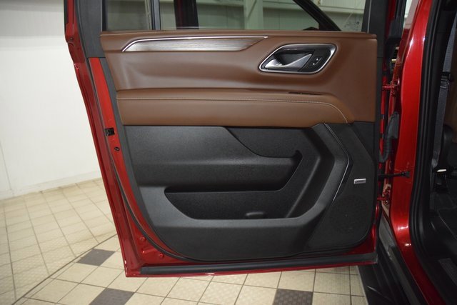 Used 2023 Chevrolet Suburban High Country image 42