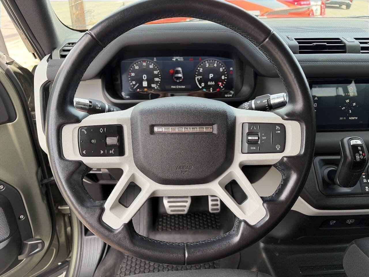 Used 2021 Land Rover Defender 90 First Edition AWD/4WD image 28
