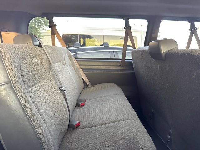 Used 2025 GMC Savana 3500 LT w/ LT Preferred Equipment Group RWD image 4
