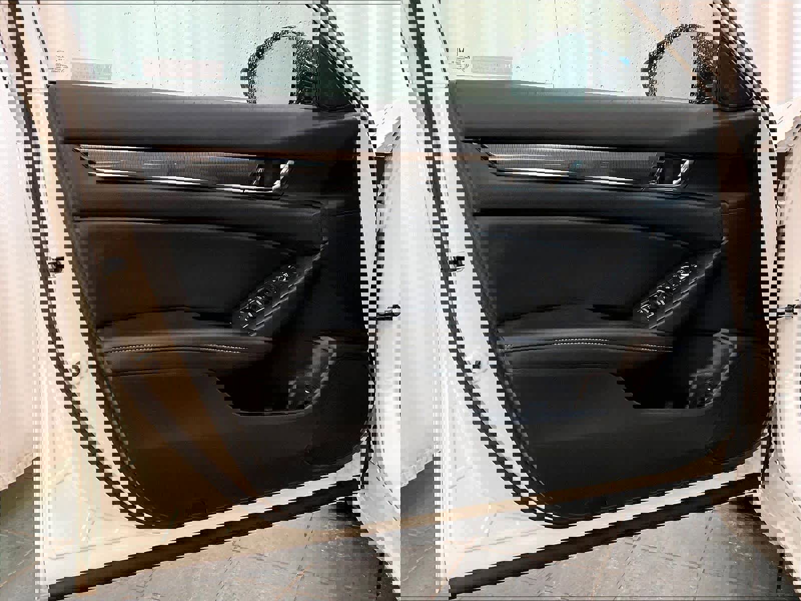 Used 2022 Honda Accord Sport image 9