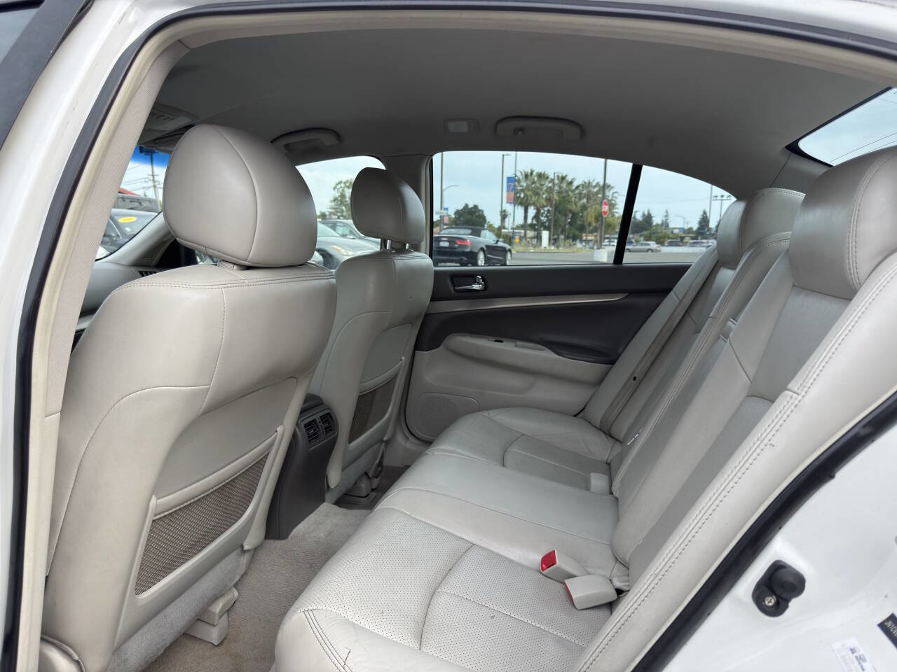 Used 2015 INFINITI Q40 RWD image 11