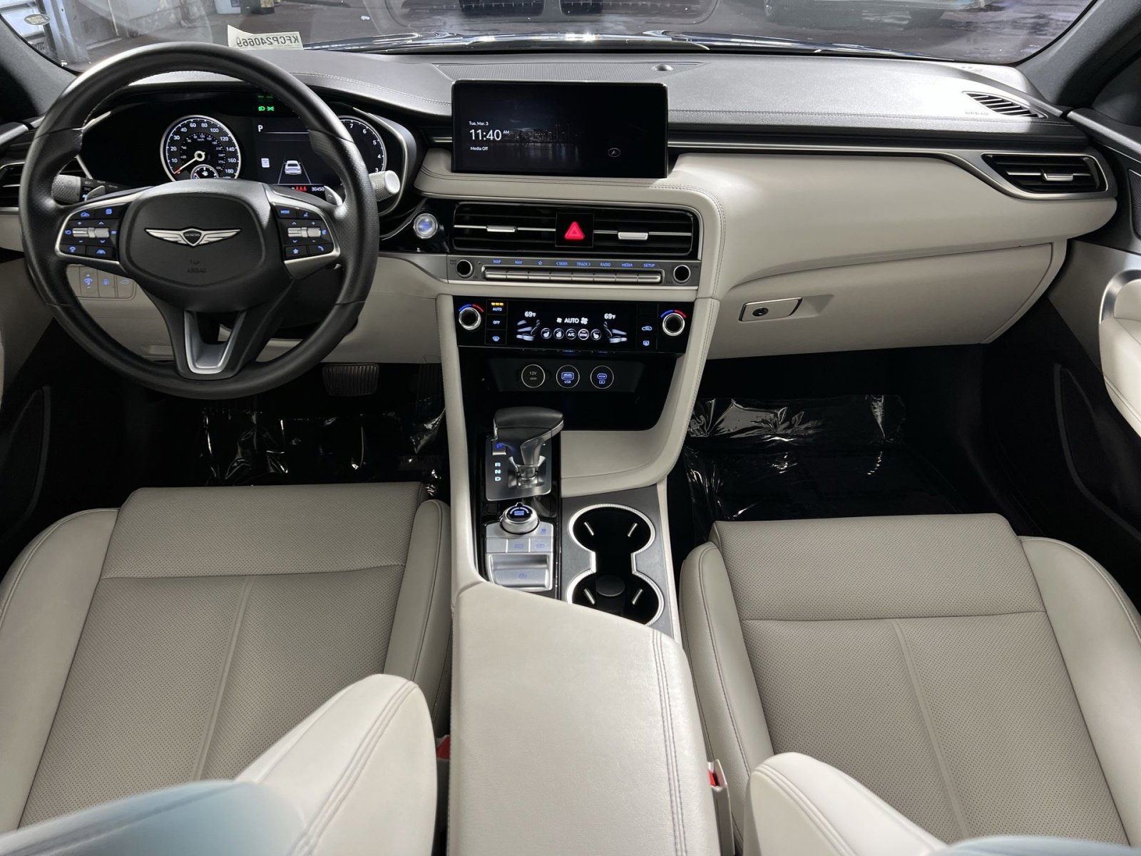 Used 2024 Genesis G70 2.5T image 23