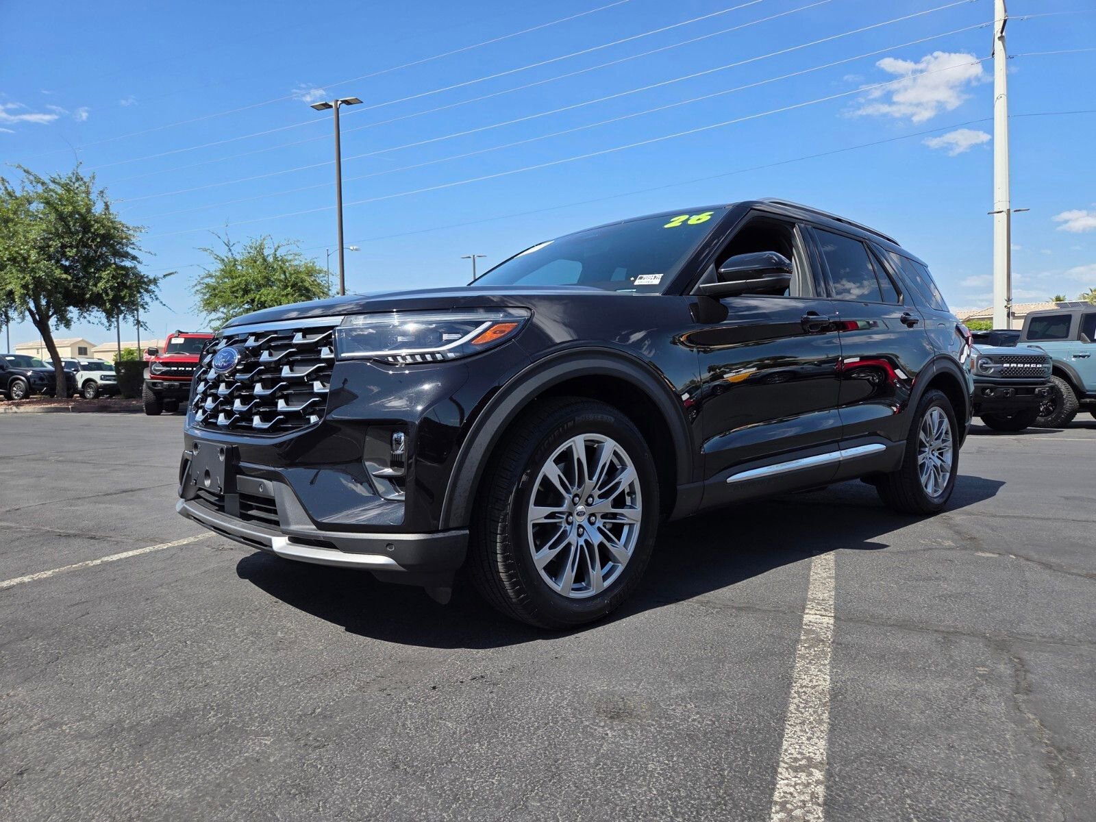 Certified 2026 Ford Explorer Platinum RWD video 2
