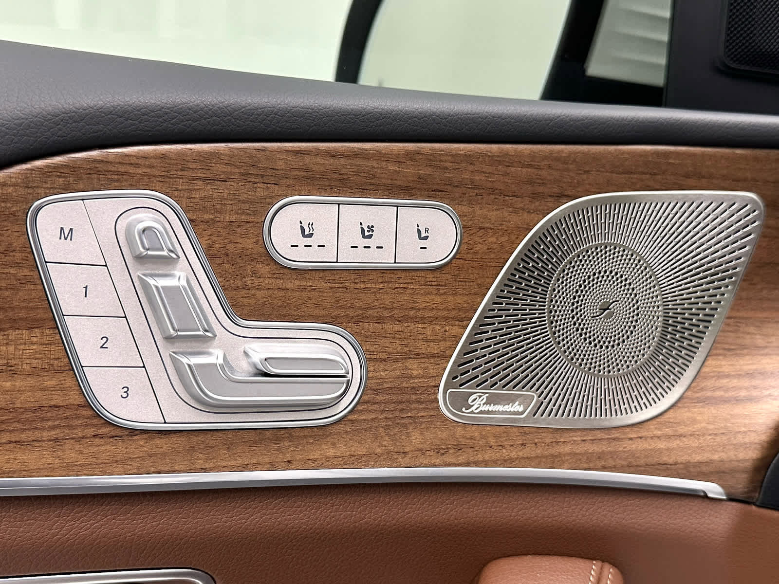 Used 2025 Mercedes-Benz GLE 350 4MATIC image 23