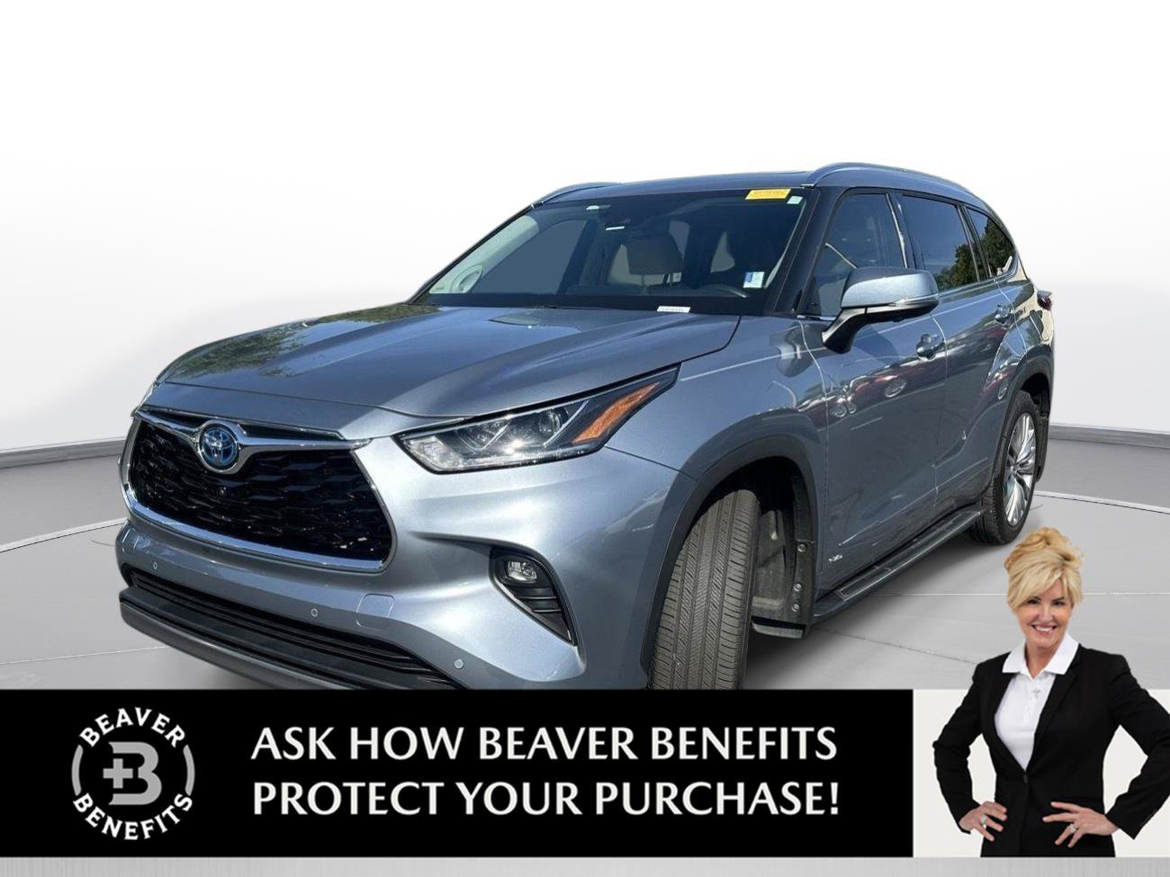 Certified 2024 Toyota Highlander Platinum AWD/4WD image 1