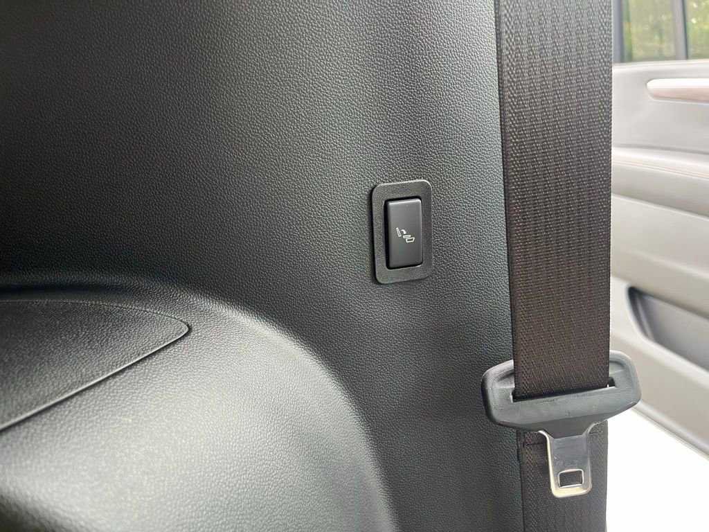 New 2026 Chevrolet Suburban Premier w/ Sun And Tow Package AWD/4WD image 38