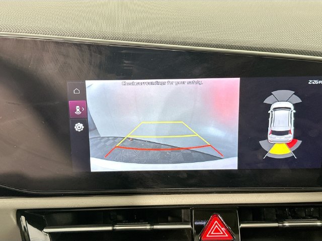 Used 2023 Kia Niro Wave FWD image 14