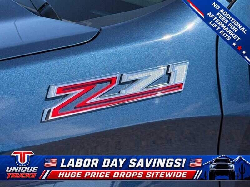 Used 2023 Chevrolet Silverado 1500 LTZ w/ LTZ Convenience Package II AWD/4WD image 12