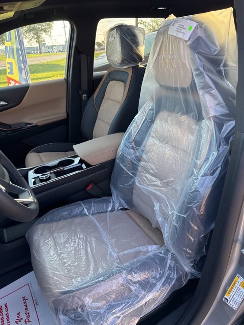 New 2026 Chevrolet Equinox ACTIV w/ Convenience Package III image 12