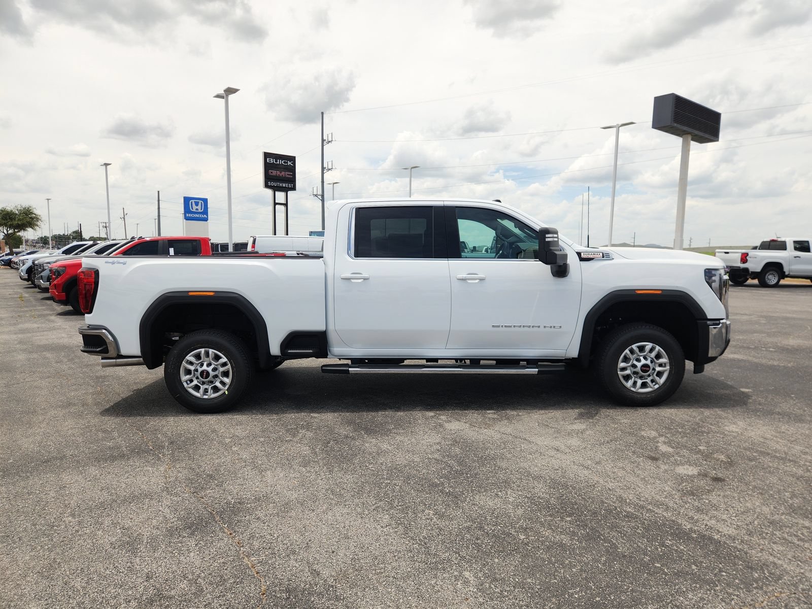 New 2026 GMC Sierra 2500 SLE w/ SLE Convenience Package AWD/4WD image 7
