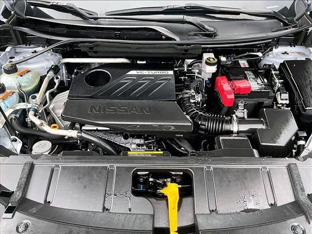 Used 2024 Nissan Rogue SV FWD image 11