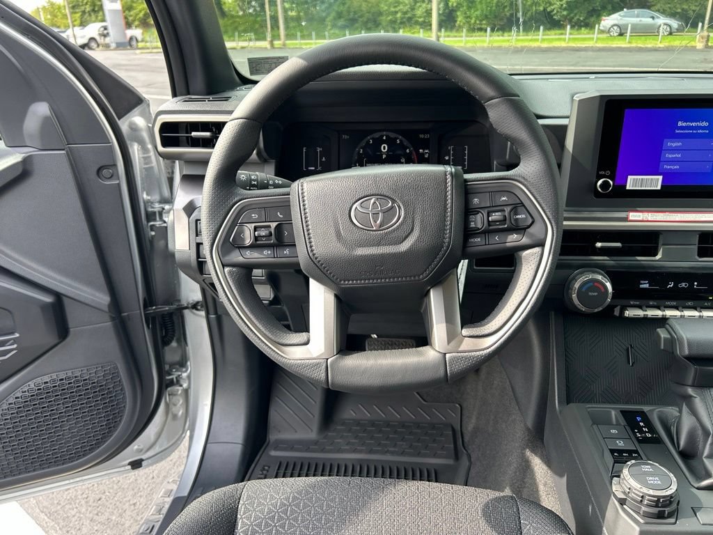 New 2026 Toyota 4Runner SR5 AWD/4WD image 13