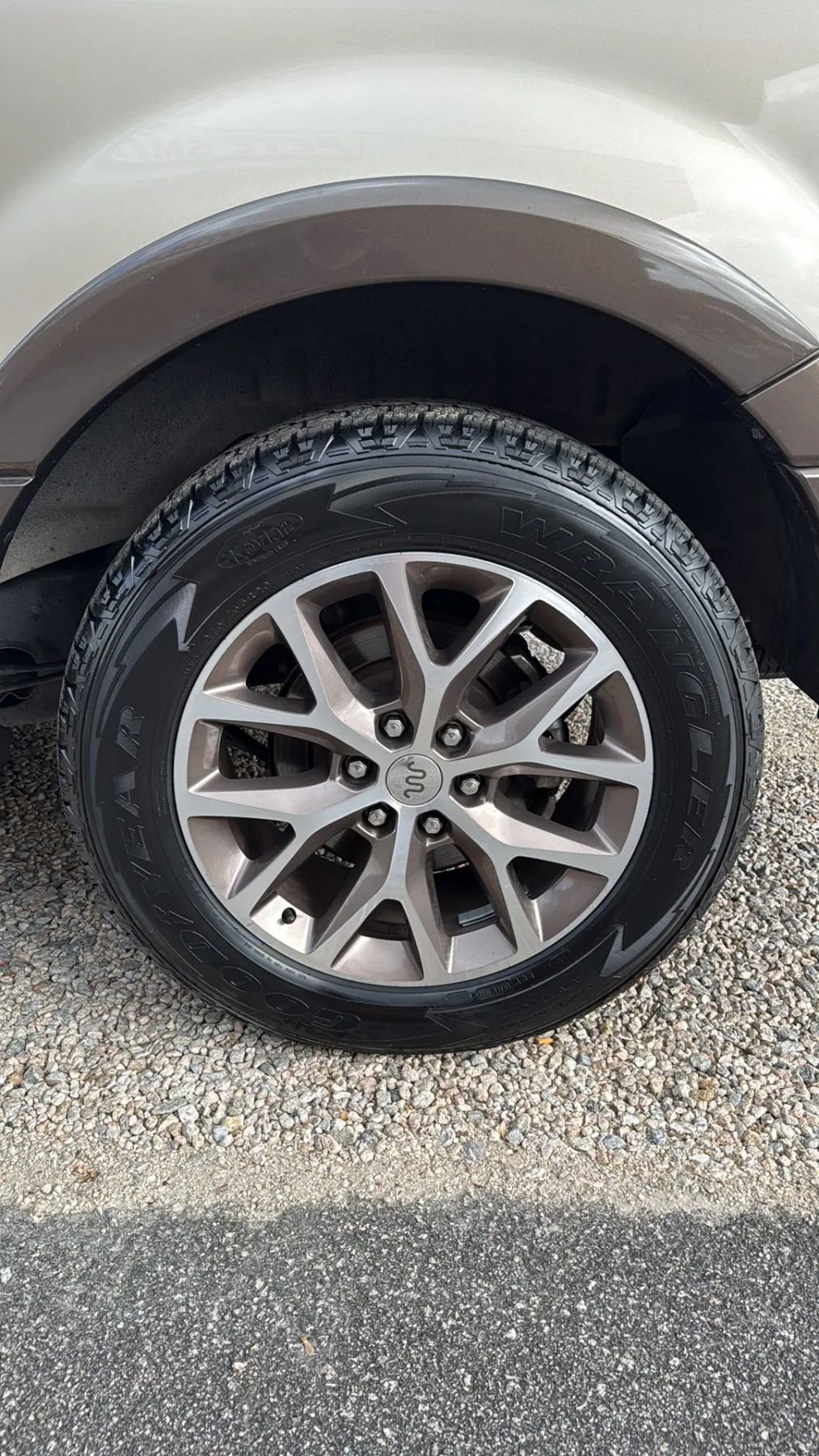 Used 2017 Ford Expedition EL King Ranch RWD image 45