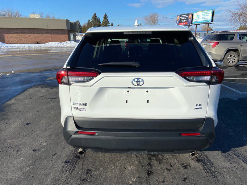 Used 2024 Toyota RAV4 LE image 10