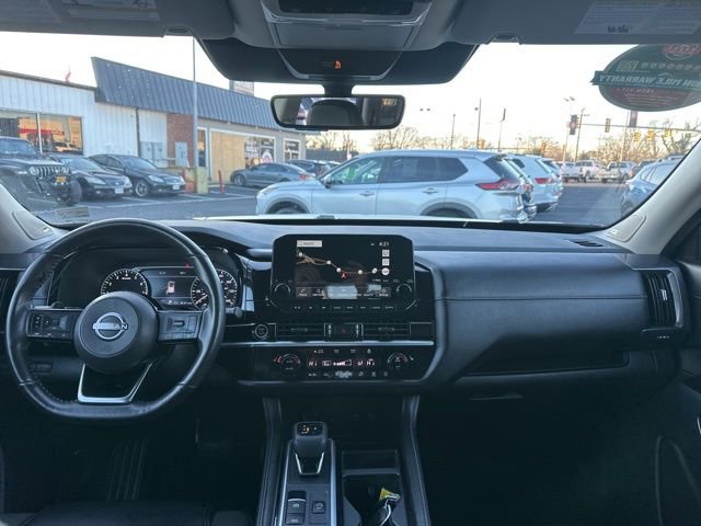 Used 2024 Nissan Pathfinder SL w/ SL Premium Package image 23