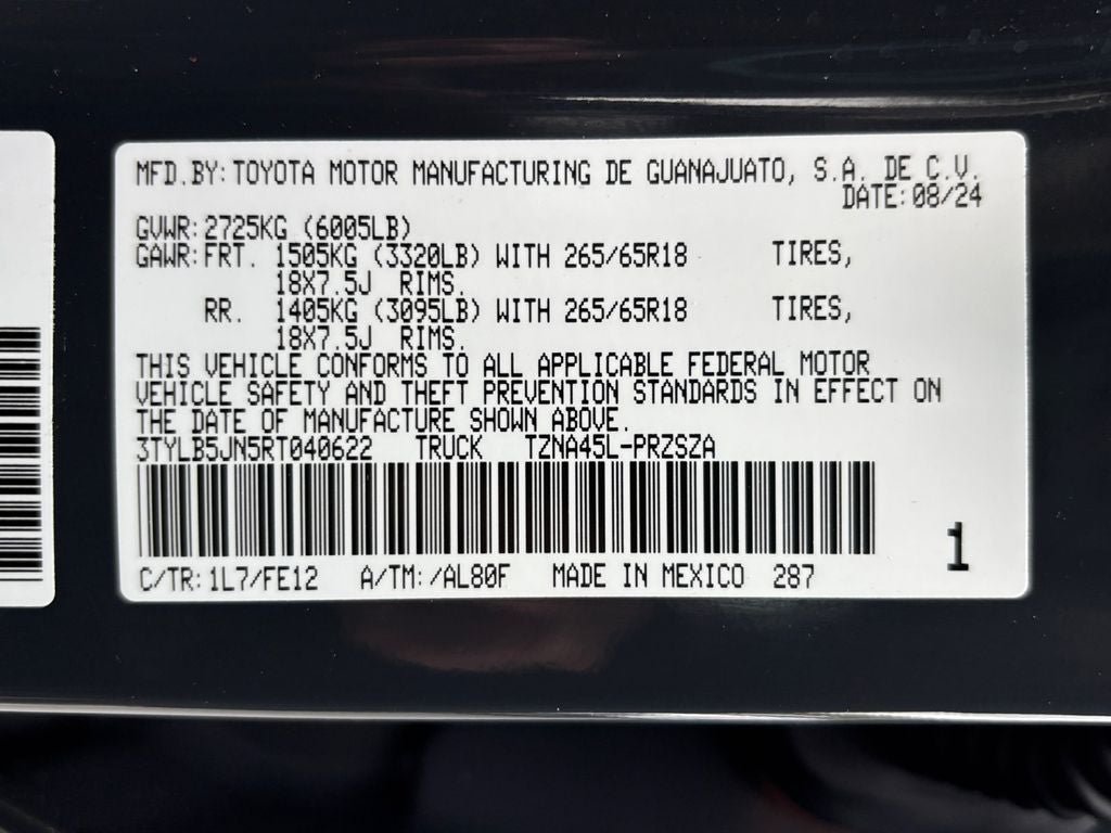 Used 2024 Toyota Tacoma TRD Sport AWD/4WD image 36