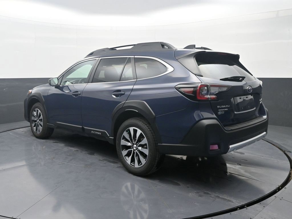 Used 2025 Subaru Outback Limited XT image 5