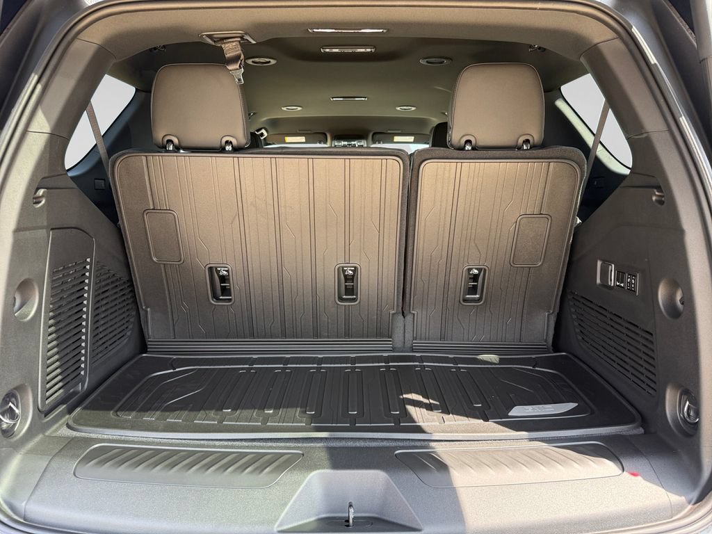 New 2026 GMC Yukon Elevation w/ LPO, Floor Liner Package AWD/4WD image 44