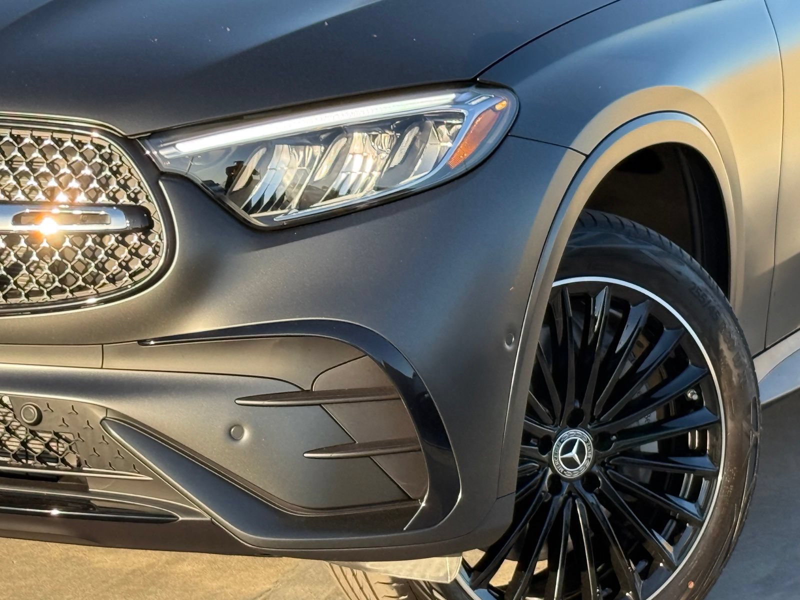 New 2026 Mercedes-Benz GLC 300 4MATIC image 3