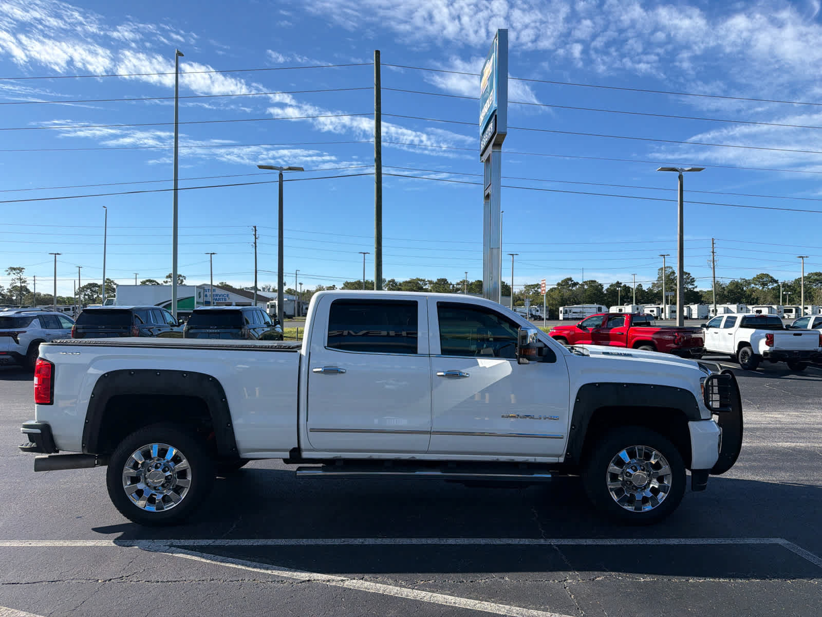 Used 2017 GMC Sierra 2500 Denali w/ Duramax Plus Package AWD/4WD image 6