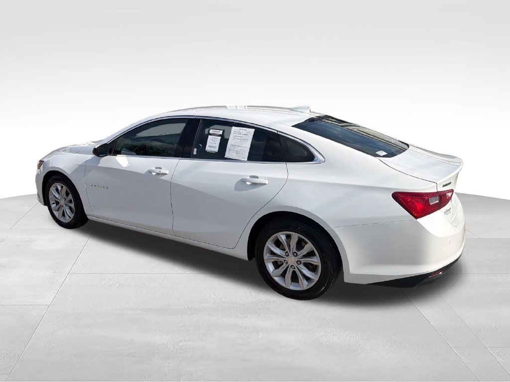Used 2025 Chevrolet Malibu LT FWD image 3
