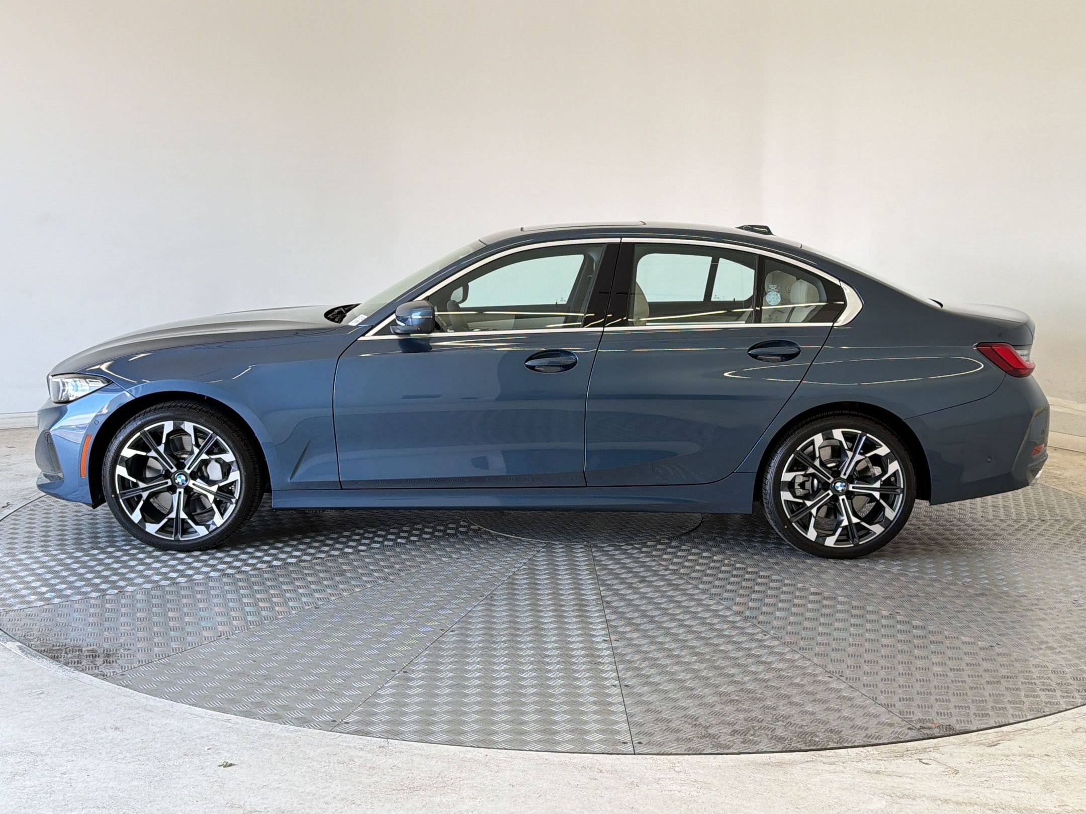 New 2026 BMW 330i xDrive Sedan w/ Premium Package AWD/4WD image 2