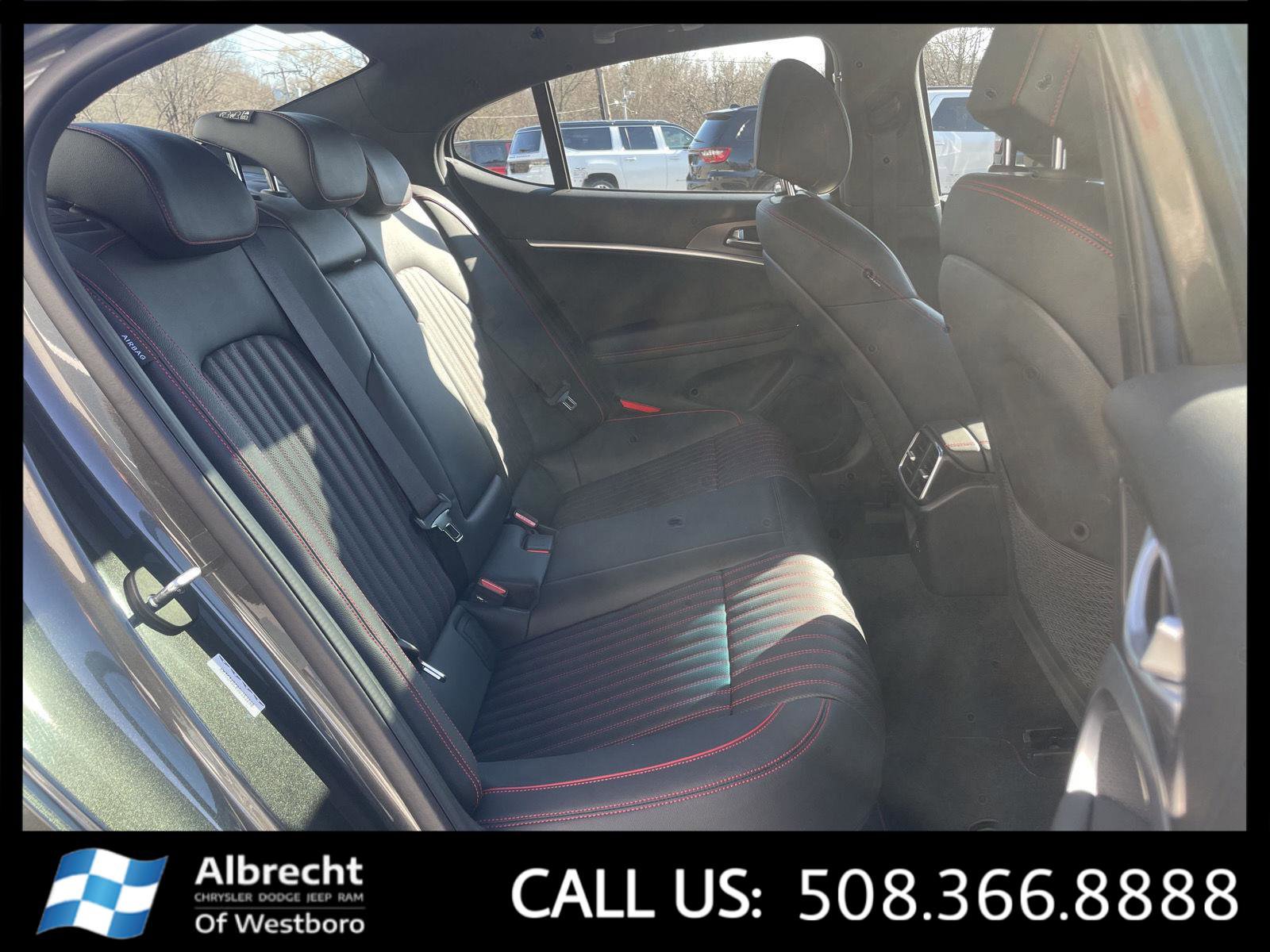 Used 2025 Genesis G70 2.5T w/ Sport Prestige Package image 17