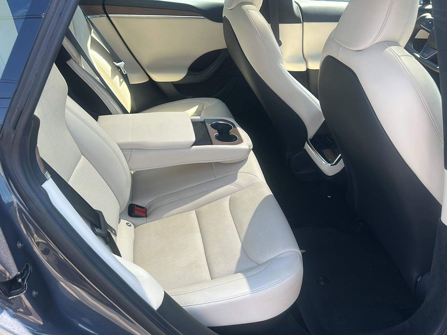 Used 2023 Tesla Model S Standard Range AWD/4WD image 11