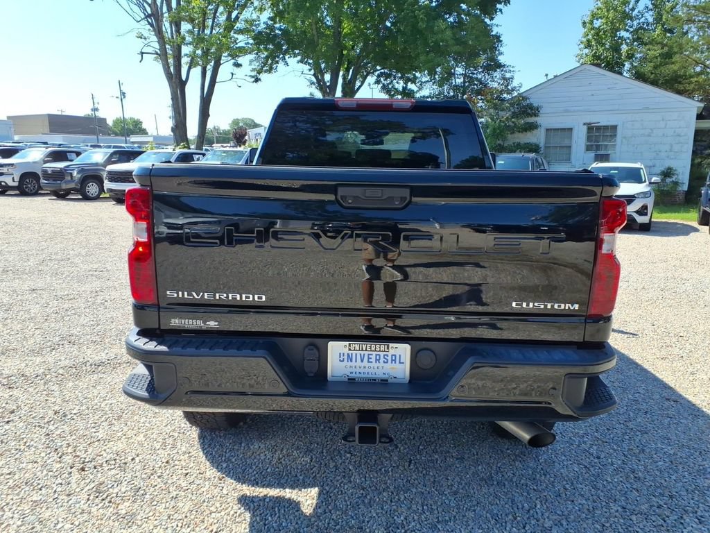 Used 2024 Chevrolet Silverado 2500 Custom w/ Custom Value Package AWD/4WD image 6