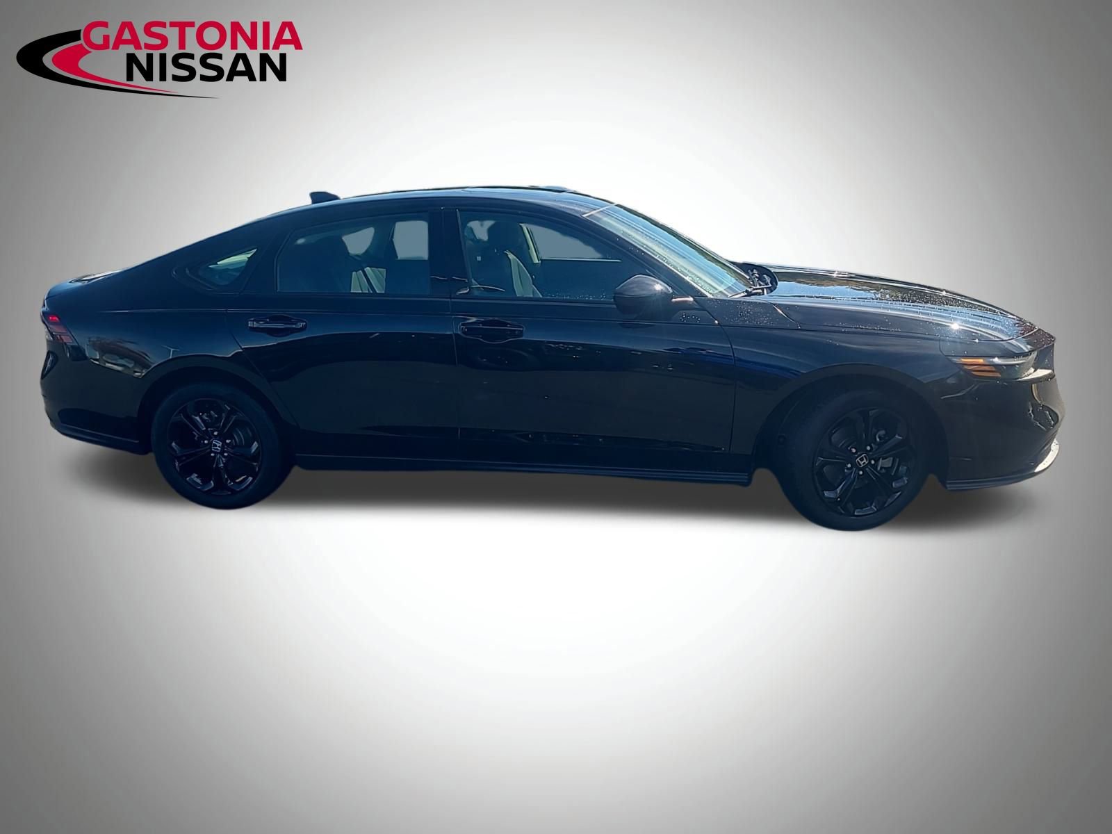 Used 2025 Honda Accord SE image 10